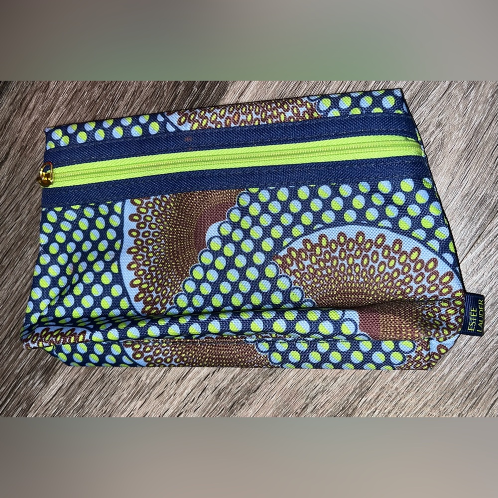 ESTÉE LAUDER 3 Piece Makeup and Travel Bag Set - Picture 10 of 15
